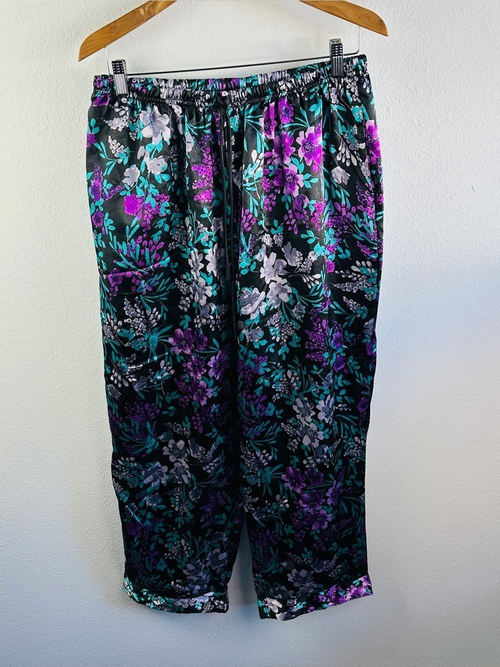 Amoureuse Purple Turquoise Floral Satin Pajama Pants Size 18/20